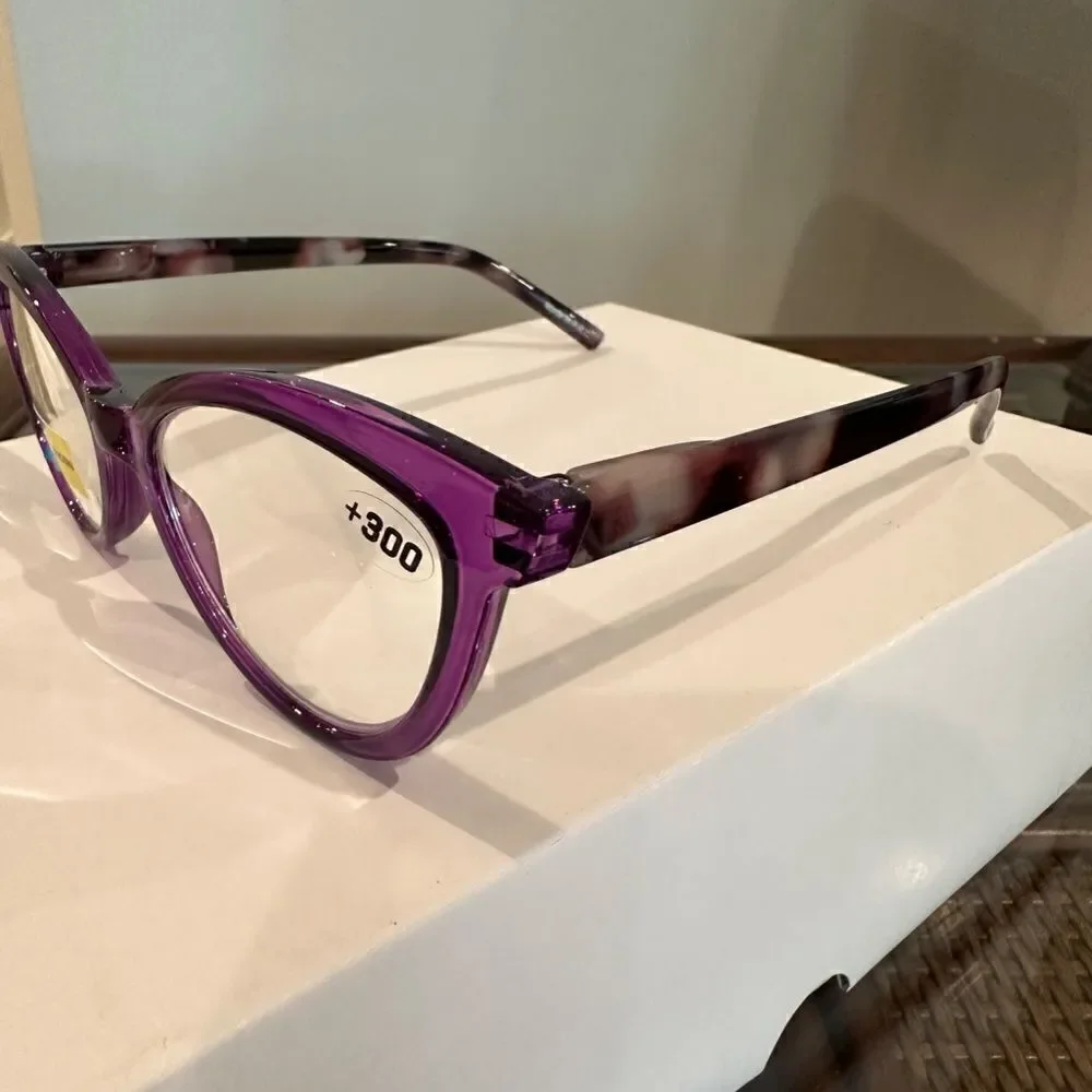 💼 Readers with Blue Light Protect. Colorful Contemporary Purple Cat Eye